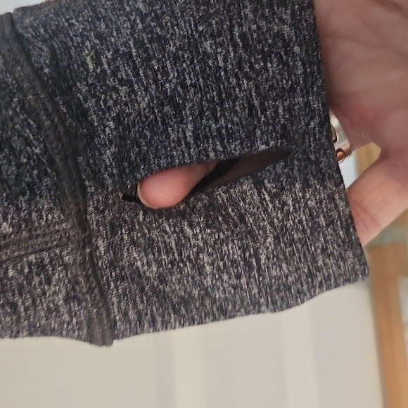 Lululemon Woman's Zip-Uo Jacket - Picture 8 of 13